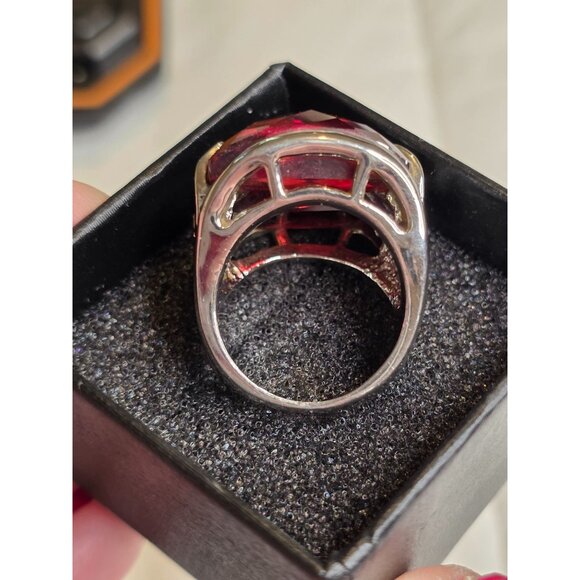 Cocktail Ring Red Multifaceted Glass & Rhinestones Rhodium Plated Size 6 - Picture 6 of 10